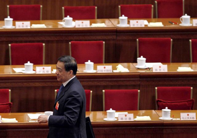 Ομάδα Κινέζων αριστεριστών ζητά να μην αποπεμφθεί από το Κοινοβούλιο ο Μπο Σιλάι